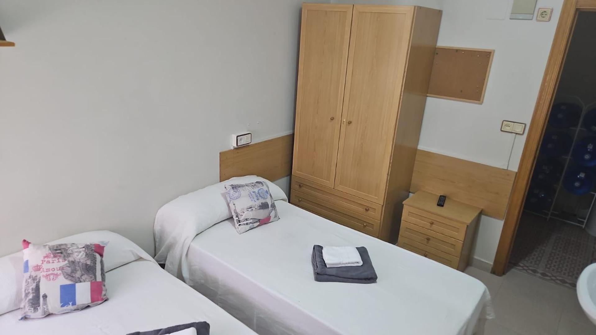 Residencial Oscense Hotel อูเอสกา ภายนอก รูปภาพ