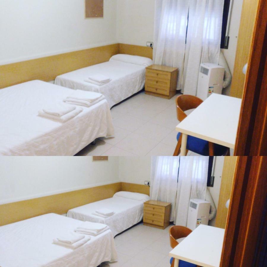 Residencial Oscense Hotel อูเอสกา ภายนอก รูปภาพ